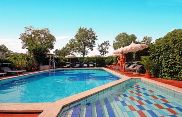 Hotel President Lido di Jesolo Exterior photo