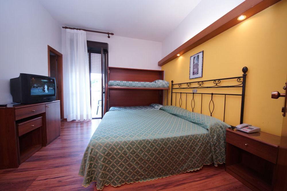 Hotel President Lido di Jesolo Exterior photo